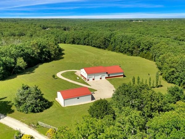 1001 Dunham Road, Cuba, MO 65559