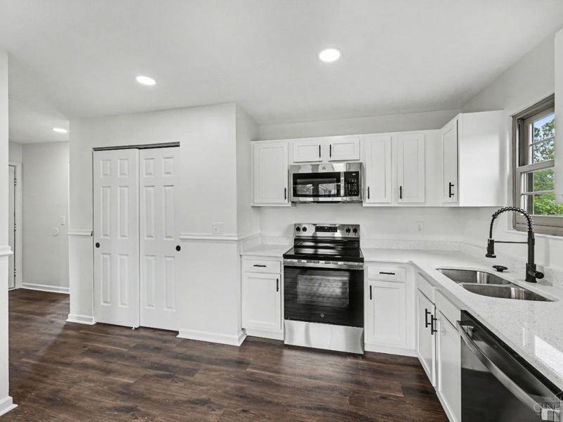 596 Pine Hill Place, Trenton, OH 45067 Photo 11