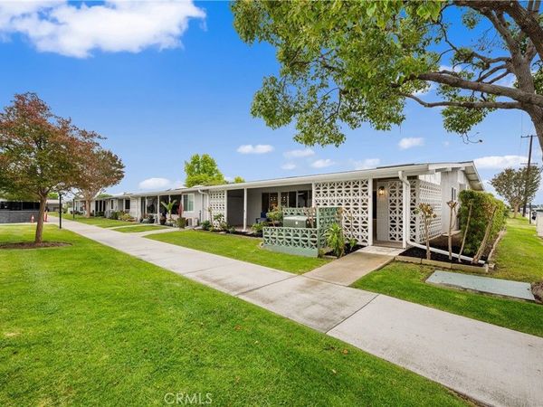 1562 Golden Rain Road, Unit 44G, Seal Beach, CA 90740