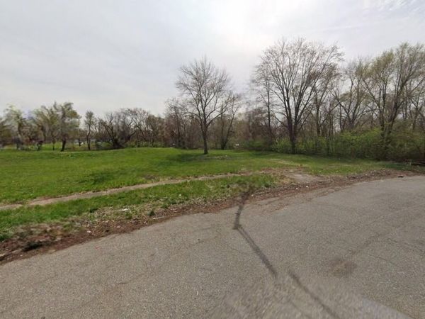 5245 E 11th Place , Gary, IN 46403