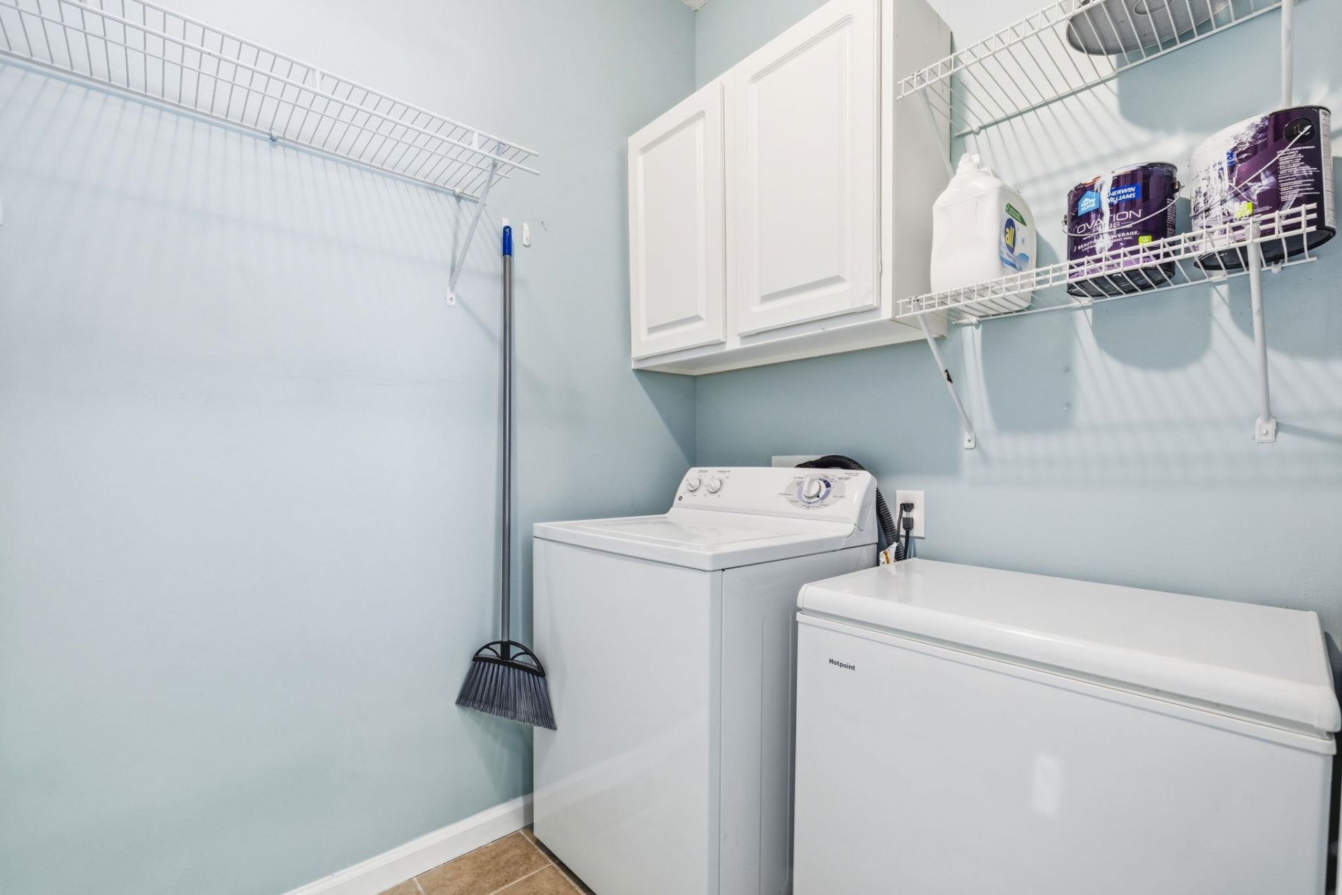 5882 Longwood Dr.  Photo 11