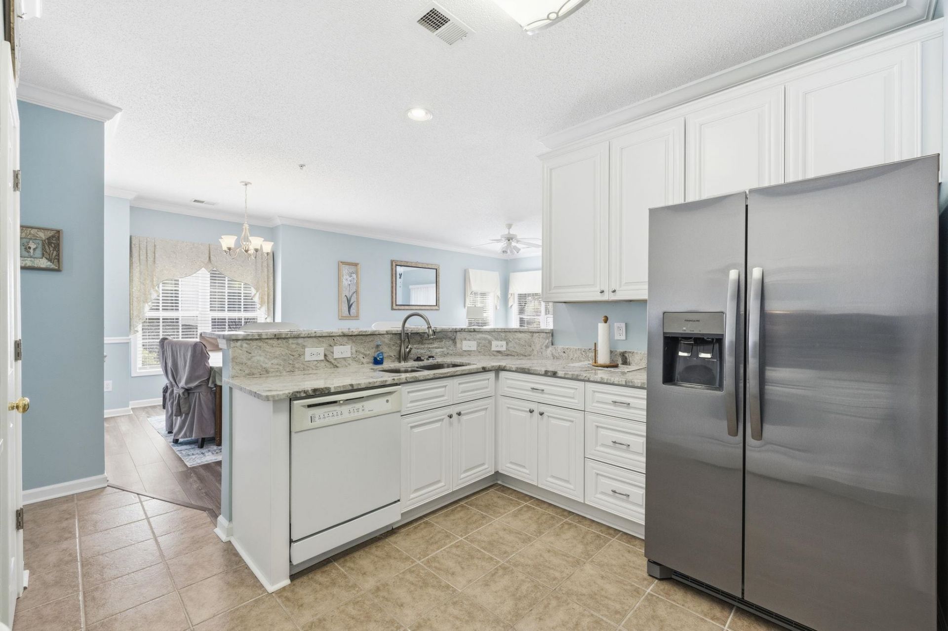 5882 Longwood Dr.  Photo 13