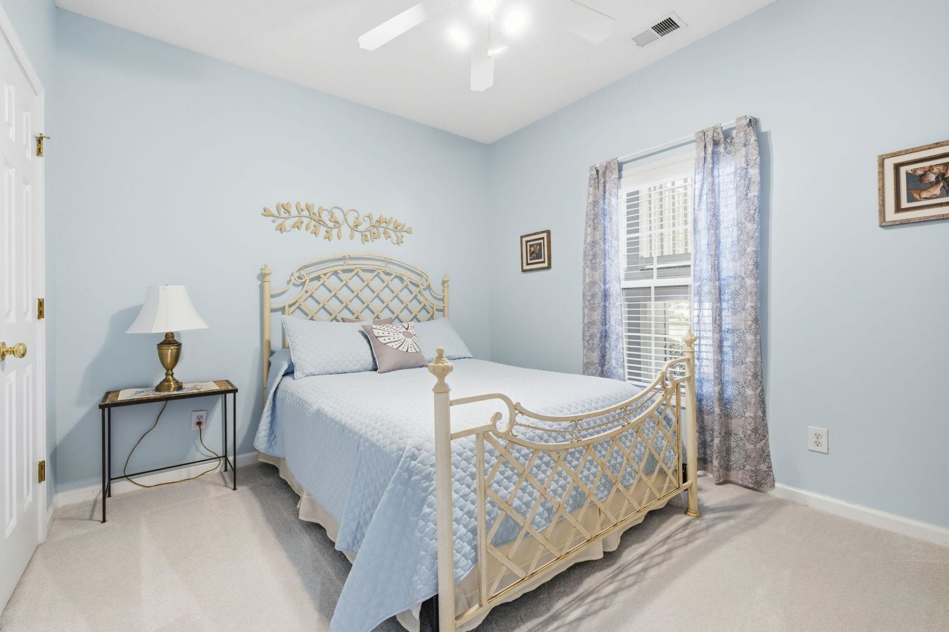 5882 Longwood Dr.  Photo 4