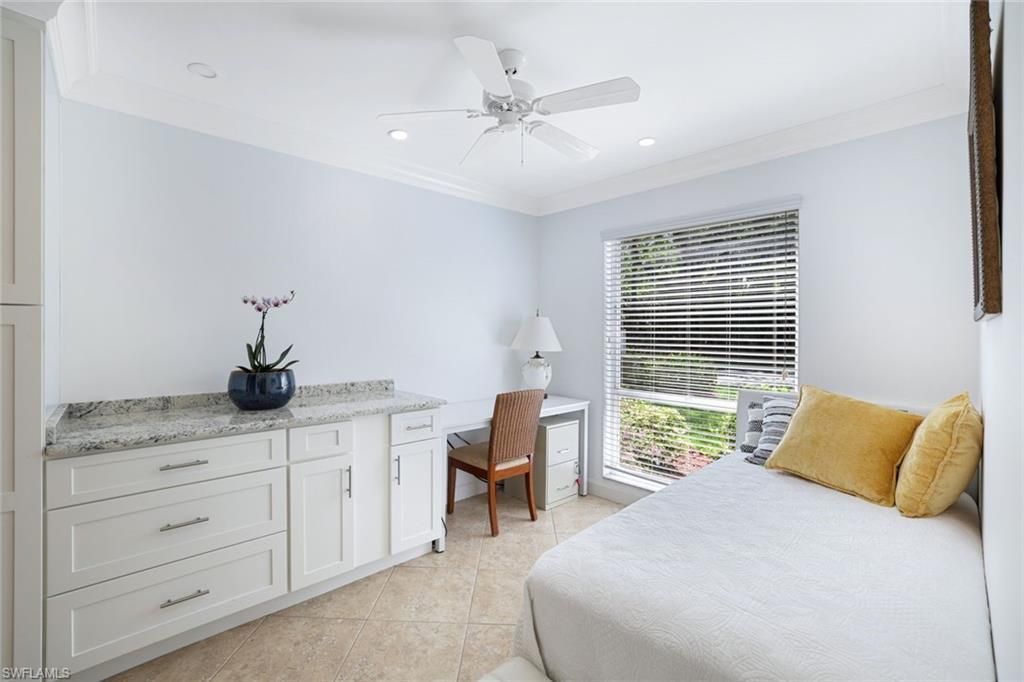 1250 Yesica Ann Cir, Unit E106, Naples, FL 34110 Photo