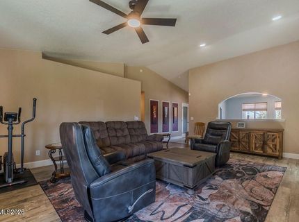 983 Julia Lane, Fernley, NV 89408 Photo