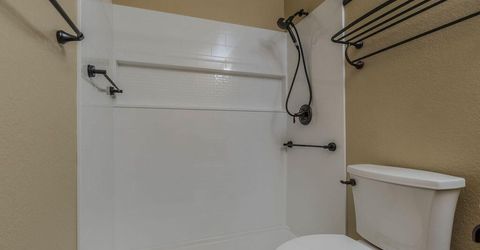 983 Julia Lane, Fernley, NV 89408 Photo