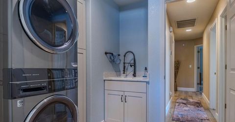 983 Julia Lane, Fernley, NV 89408 Photo