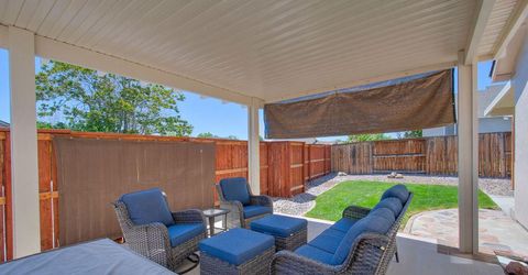 983 Julia Lane, Fernley, NV 89408 Photo