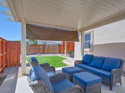 983 Julia Lane, Fernley, NV 89408 Photo