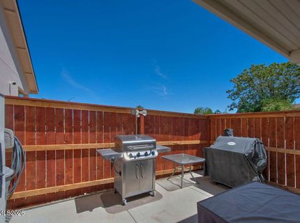 983 Julia Lane, Fernley, NV 89408 Photo