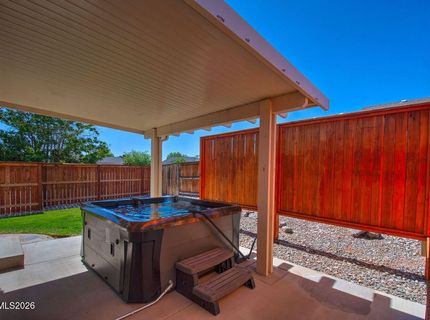 983 Julia Lane, Fernley, NV 89408 Photo