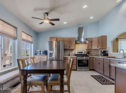 983 Julia Lane, Fernley, NV 89408 Photo