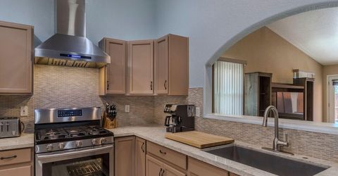 983 Julia Lane, Fernley, NV 89408 Photo