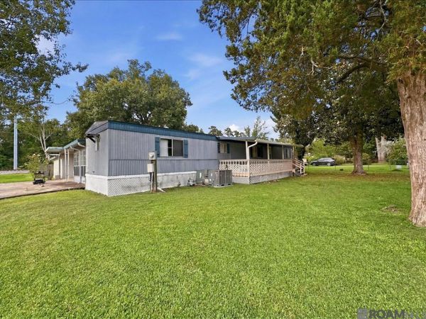 11201 Juniper St, Denham Springs, LA 70726