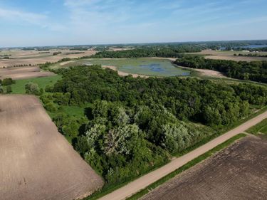 21810 Gonvick Avenue, Morristown, MN 55052
