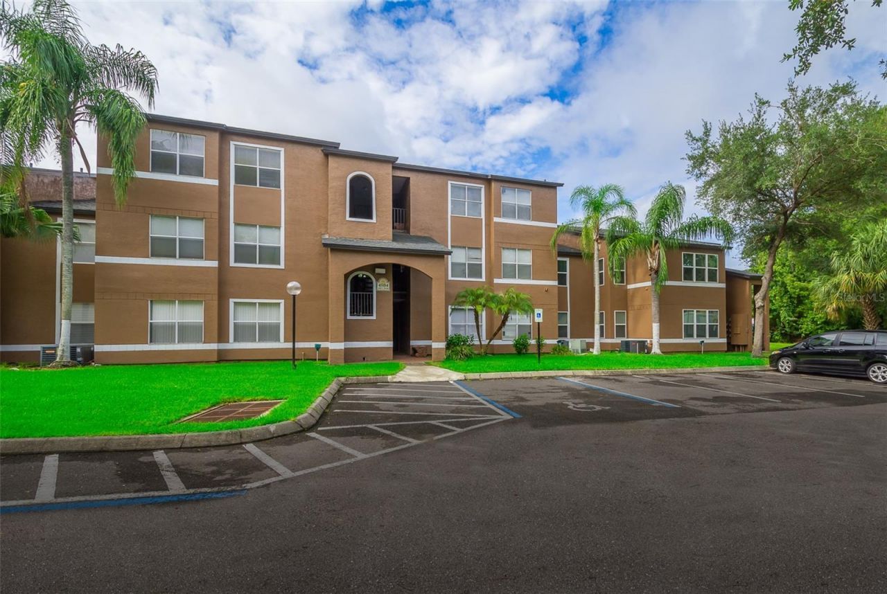 4504 Commander Drive , Unit 1828, Orlando, FL 32822 Main Photo