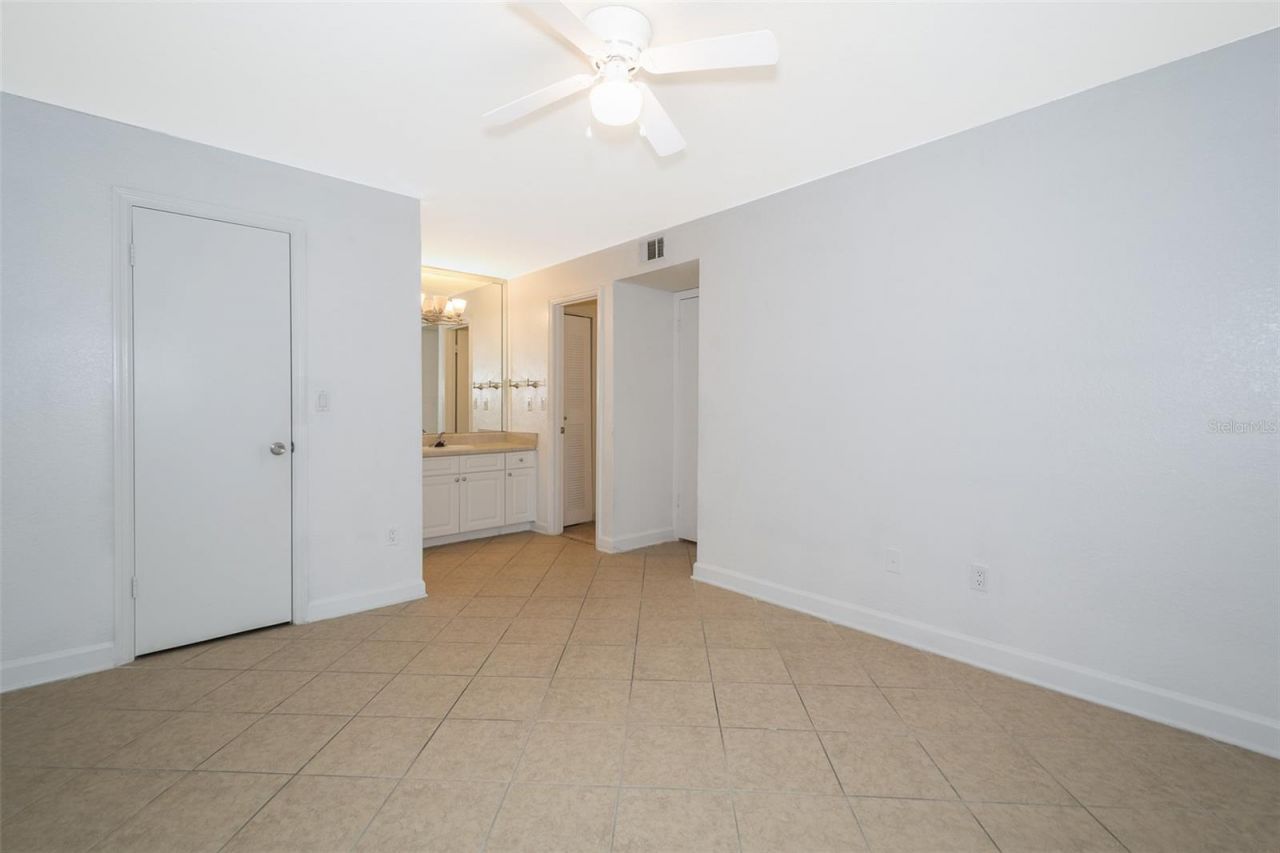 4504 Commander Drive , Unit 1828, Orlando, FL 32822 Photo