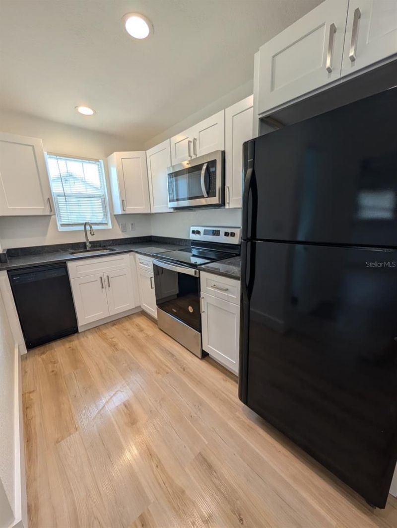 1834 28th Avenue N, Saint Petersburg, FL 33713 Photo