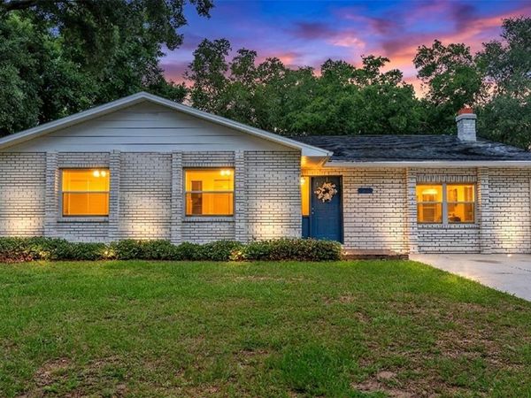 6422 CHIPPENDALE ROAD , LAKELAND, FL 33809