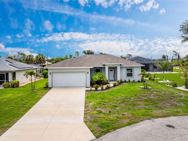 105 COTTAGE PLACE , ROTONDA WEST, FL 33947