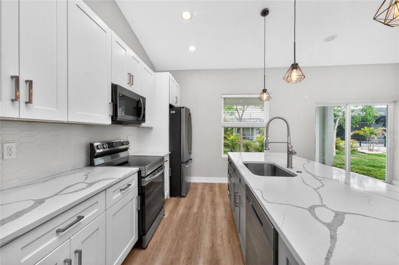 105 Cottage Place , Rotonda West, FL 33947 Photo
