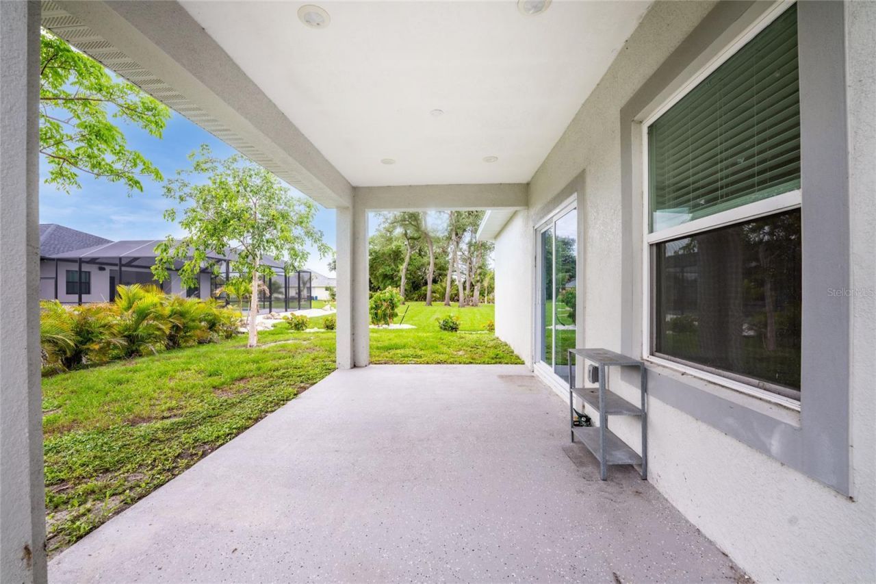 105 Cottage Place , Rotonda West, FL 33947 Photo