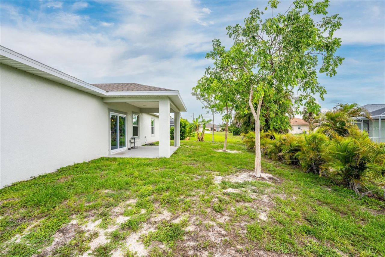 105 Cottage Place , Rotonda West, FL 33947 Photo