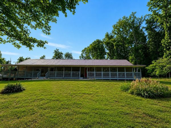 2162 Bethany Rd , Erin, TN 37061