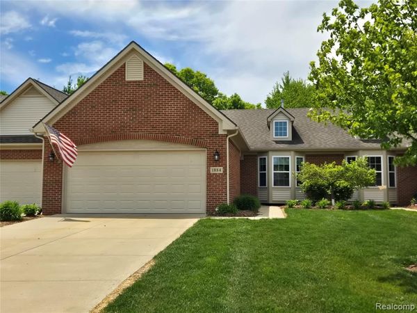 1884 Egret Pointe , Genoa Twp, MI 48843