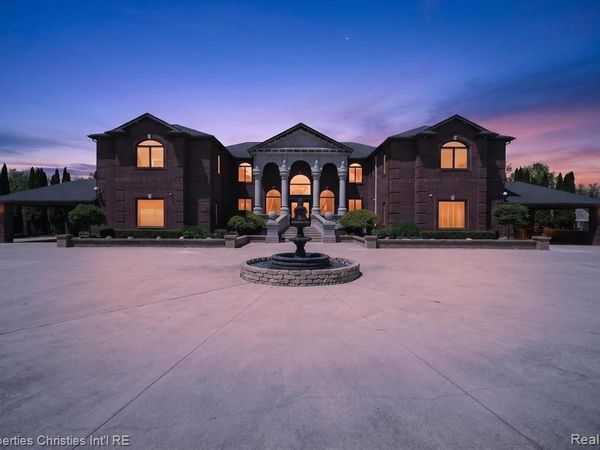 6223 Valleyfield Drive, Salem Twp, MI 48170