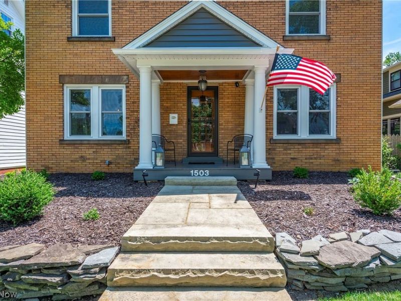 1503 Waterbury Road , Lakewood, OH 44107 Photo 2