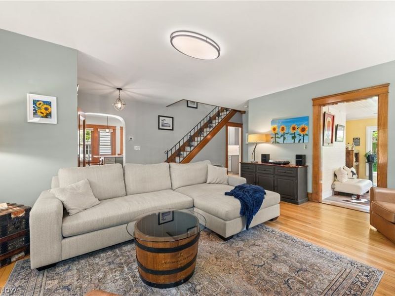 1503 Waterbury Road , Lakewood, OH 44107 Photo 4