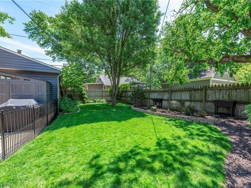 1503 Waterbury Road , Lakewood, OH 44107 Photo 43