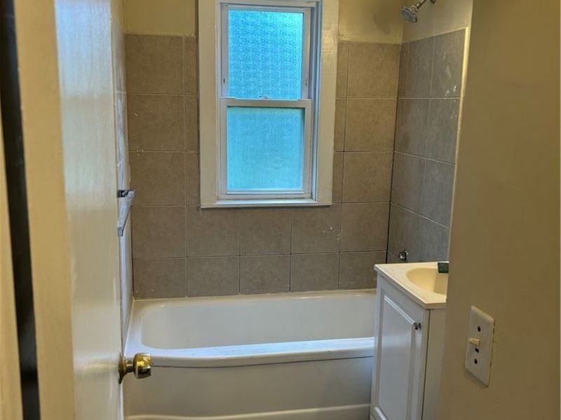 23338 Roger Drive , Euclid, OH 44123 Photo 13