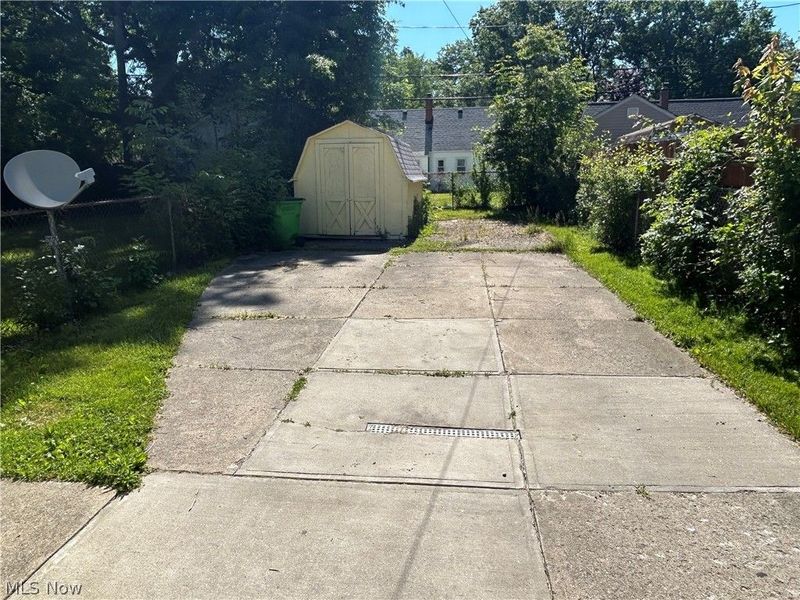 23338 Roger Drive , Euclid, OH 44123 Photo 4