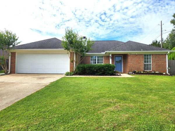 3549 Forest Hill Dr., Tupelo, MS 38826