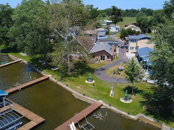 3938 N Becks Place, Monticello, IN 47960
