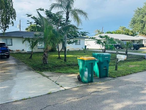 1171 S Alhambra CIR , NAPLES, FL 34103