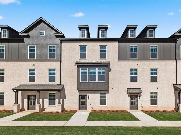 2808 Daybreak Lane , Newnan, GA 30265