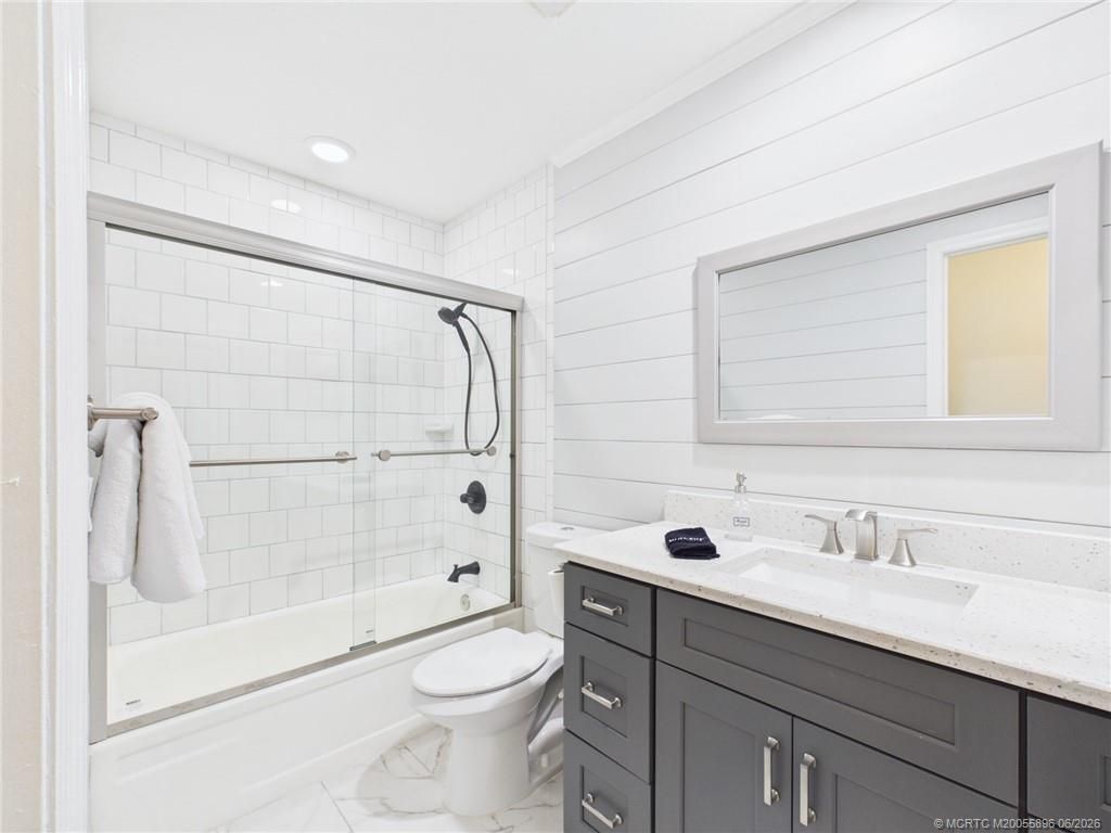 662 Vocelle Avenue, Sebastian, FL 32958 Photo