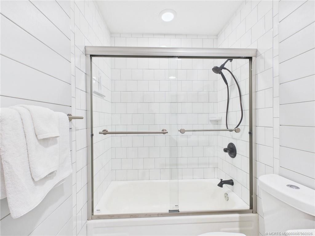 662 Vocelle Avenue, Sebastian, FL 32958 Photo