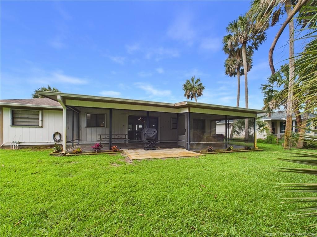 662 Vocelle Avenue, Sebastian, FL 32958 Photo
