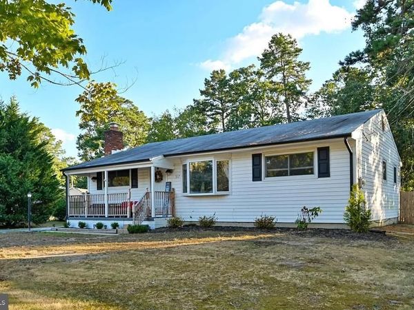 317 E COLLINGS DRIVE , WILLIAMSTOWN, NJ 08094