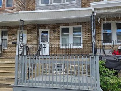 962 CARVER STREET Philadelphia, PA 19124