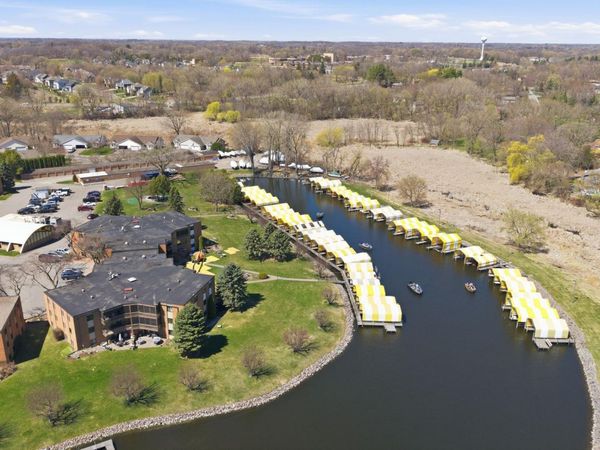 5440 Three Points Boulevard, Unit 523, Mound, MN 55364