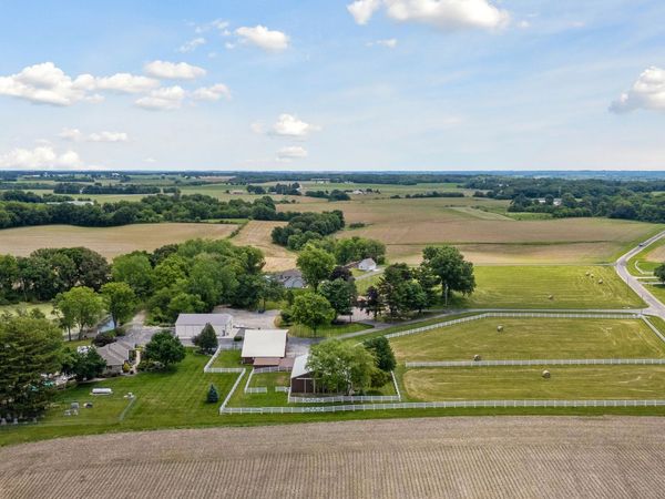23709 66th Avenue N, Port Byron, IL 61275