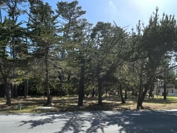 1272 Sombria Lane, Pebble Beach, CA 93953