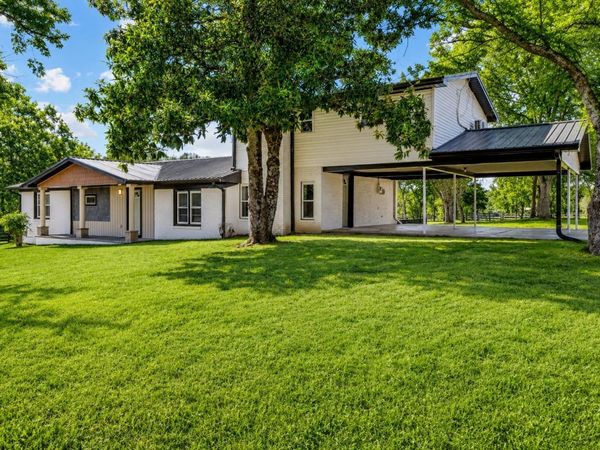 405 Fairfield Rd , Bethpage, TN 37022