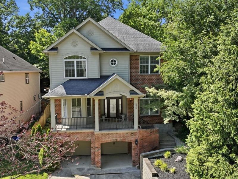 623 Rushton Road, Cincinnati, OH 45226 Photo 2