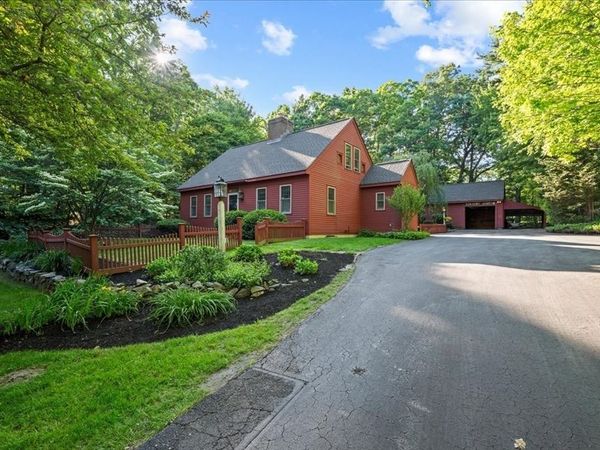 225 E Temple St, Boylston, MA 01505